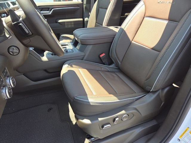 New 2026 GMC Sierra 1500 Denali w/ Denali Reserve Package AWD/4WD image 37