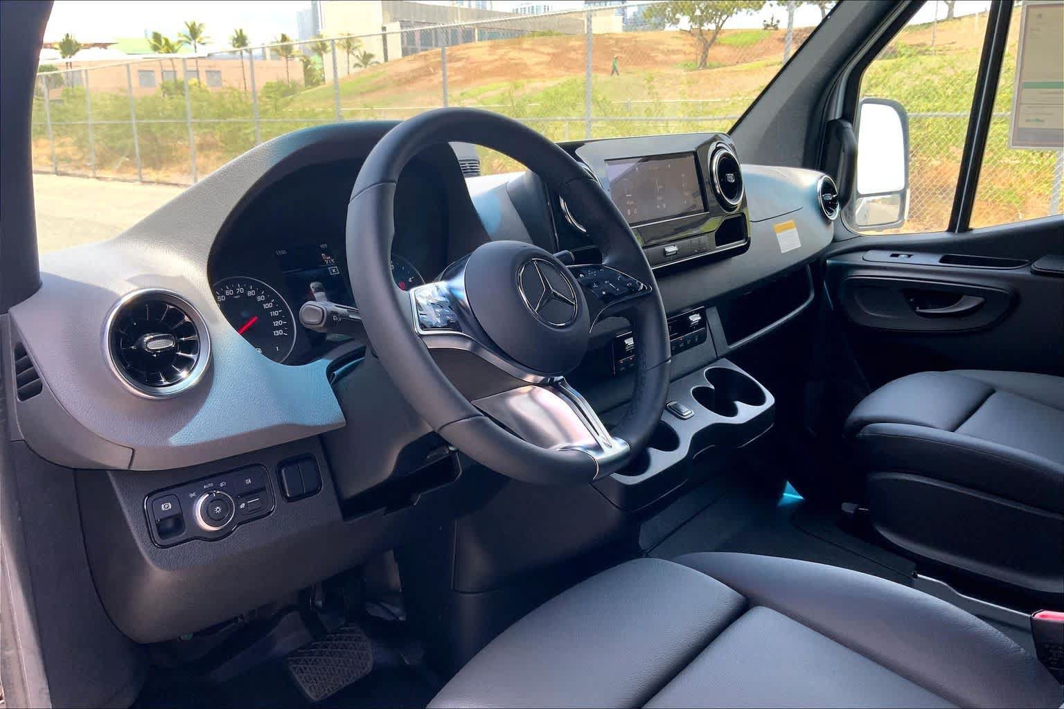 New 2026 Mercedes-Benz Sprinter 2500 image 18