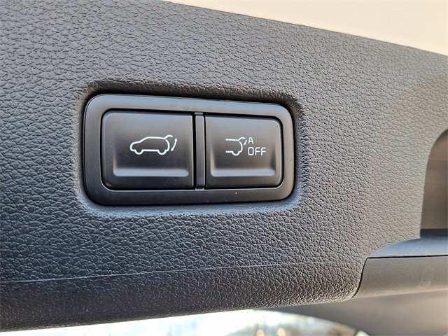 Used 2025 Kia Telluride EX w/ EX Captain's Chair Package image 26