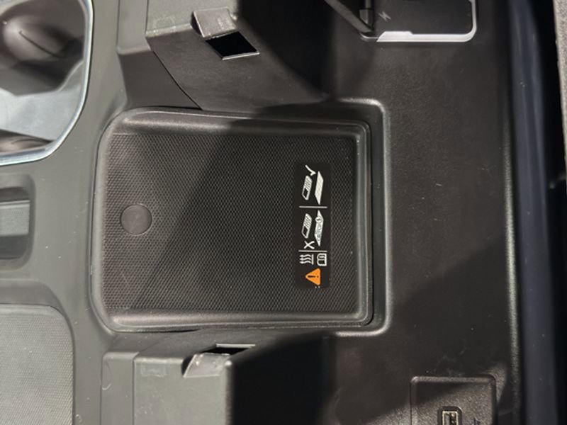 Used 2025 GMC Sierra 1500 Elevation w/ Preferred Package image 38