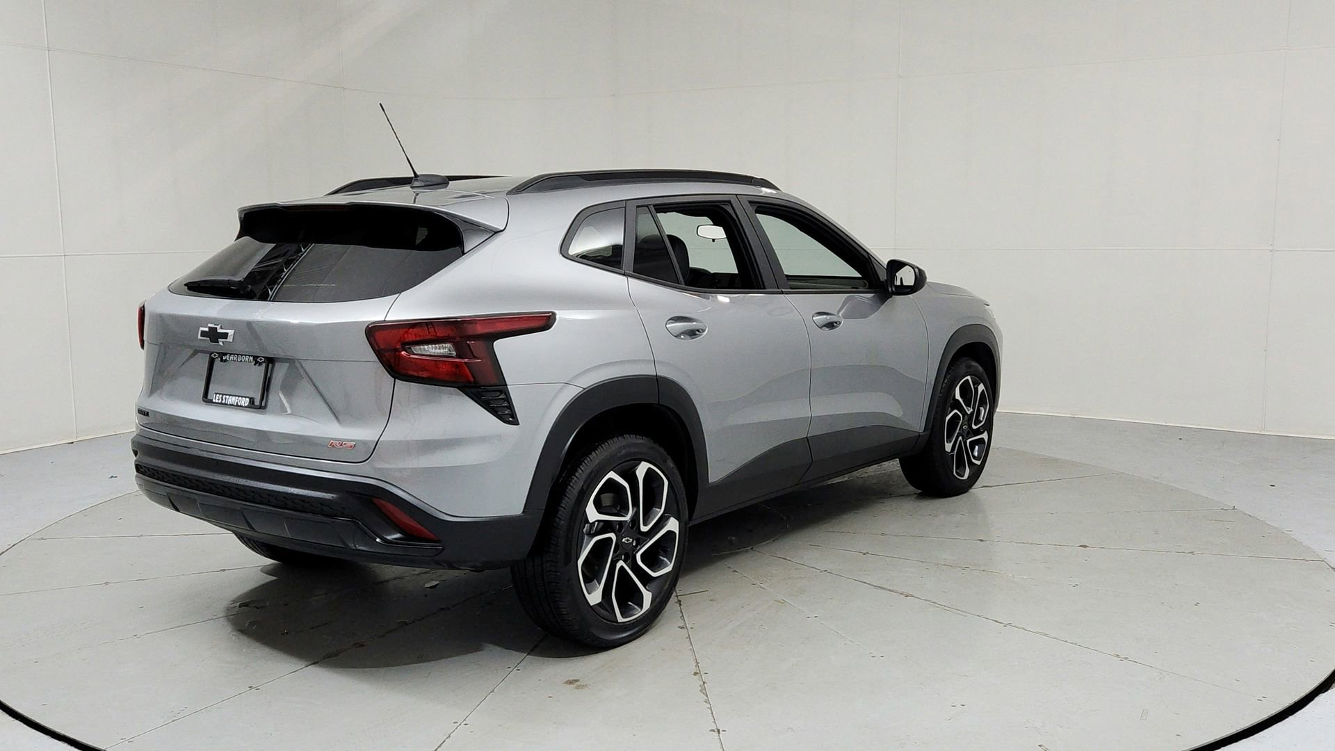 Certified 2025 Chevrolet Trax RS w/ Driver Confidence Package image 5