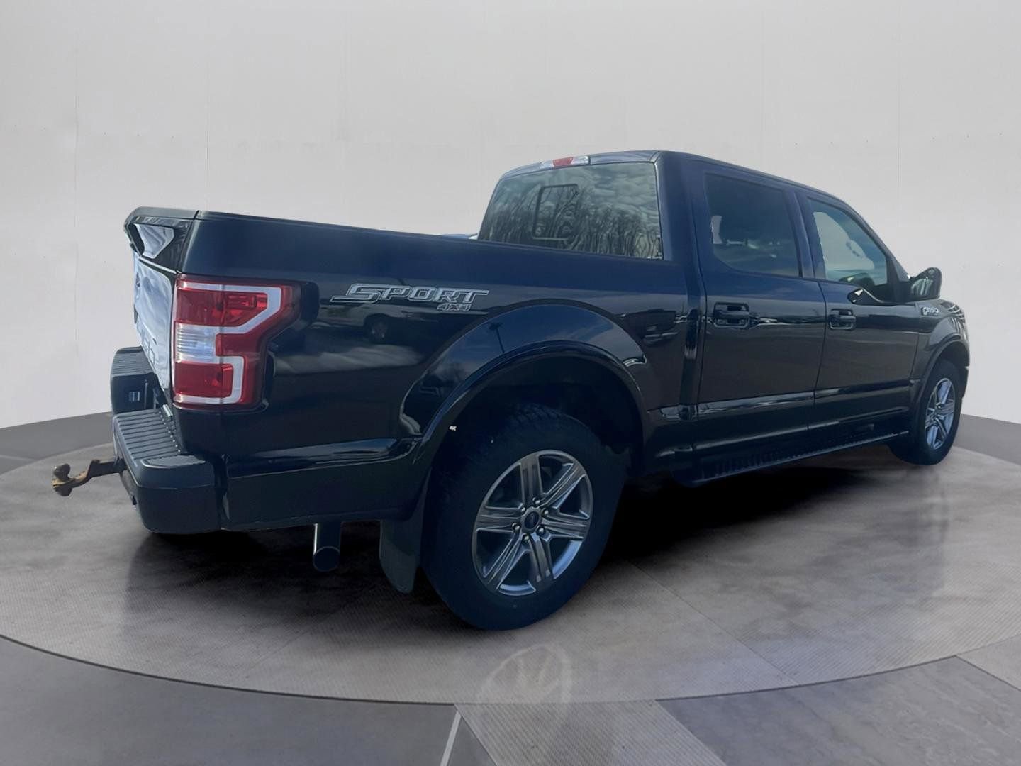 Used 2019 Ford F150 XLT w/ Equipment Group 302A Luxury image 6