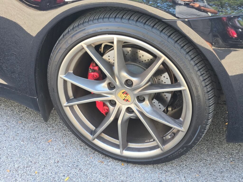 Used 2019 Porsche 911 Carrera S image 21