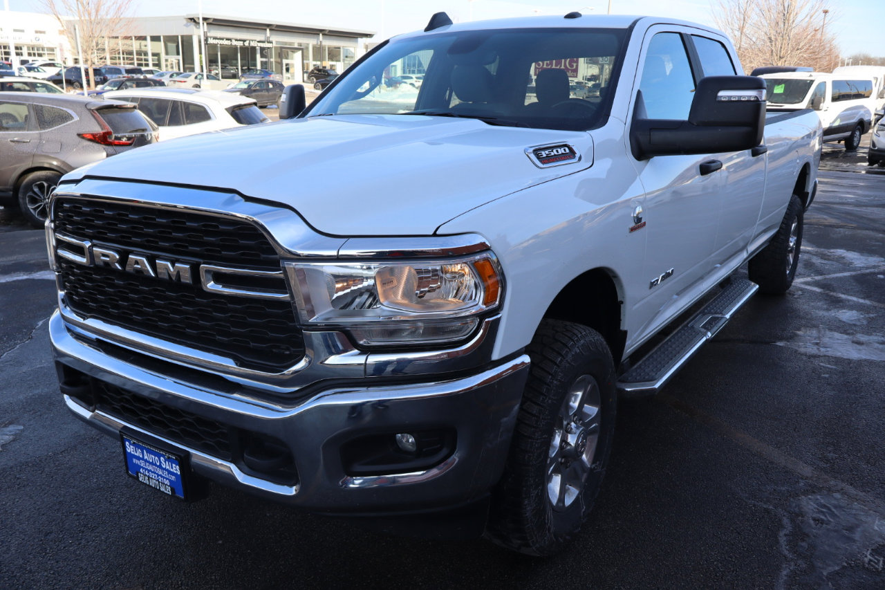 Used 2024 RAM 3500 Big Horn image 3