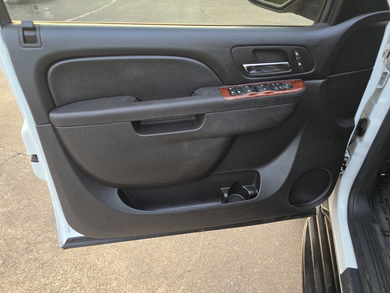 Used 2012 Chevrolet Tahoe LT w/ Texas Edition image 15