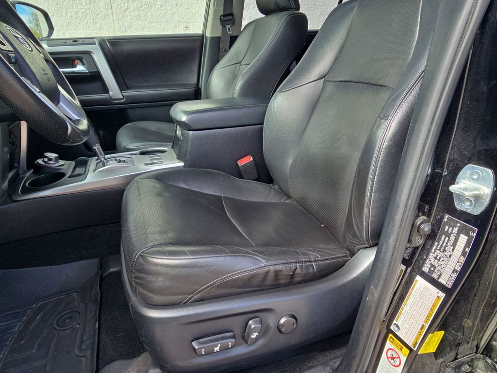 Used 2015 Toyota 4Runner Limited image 20