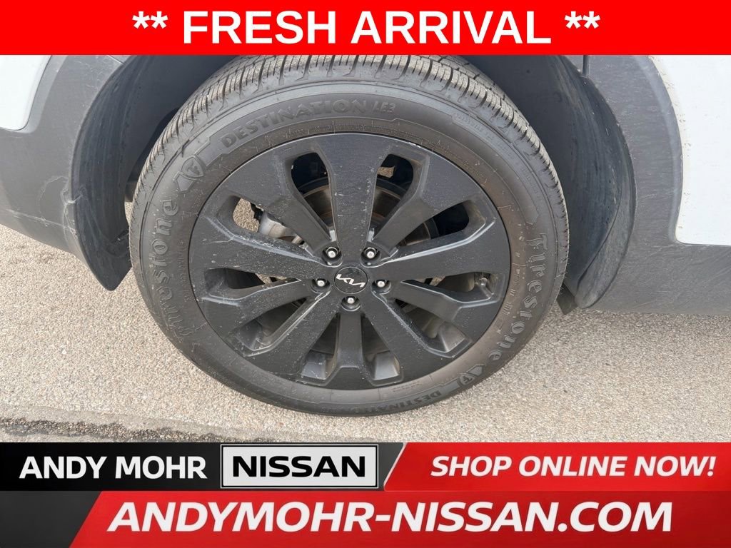 Used 2022 Kia Telluride EX w/ EX Premium Package image 11