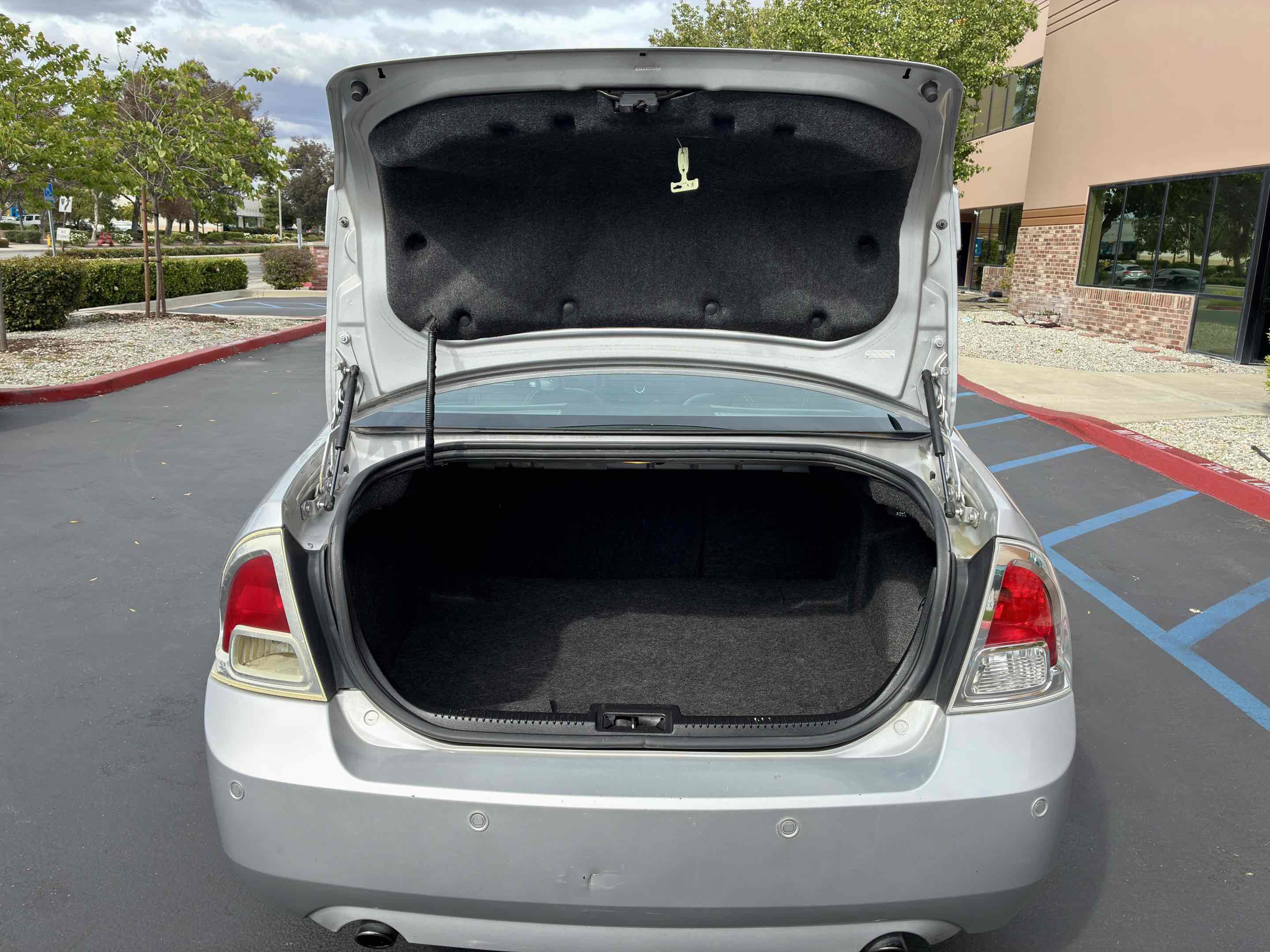 Used 2009 Ford Fusion SEL FWD image 36