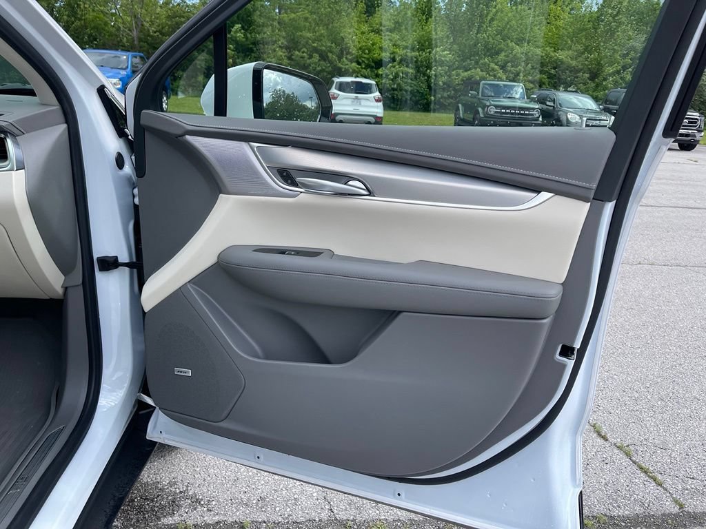 Used 2026 Cadillac XT5 Premium Luxury w/ LPO, Floor Liner Package AWD/4WD image 20