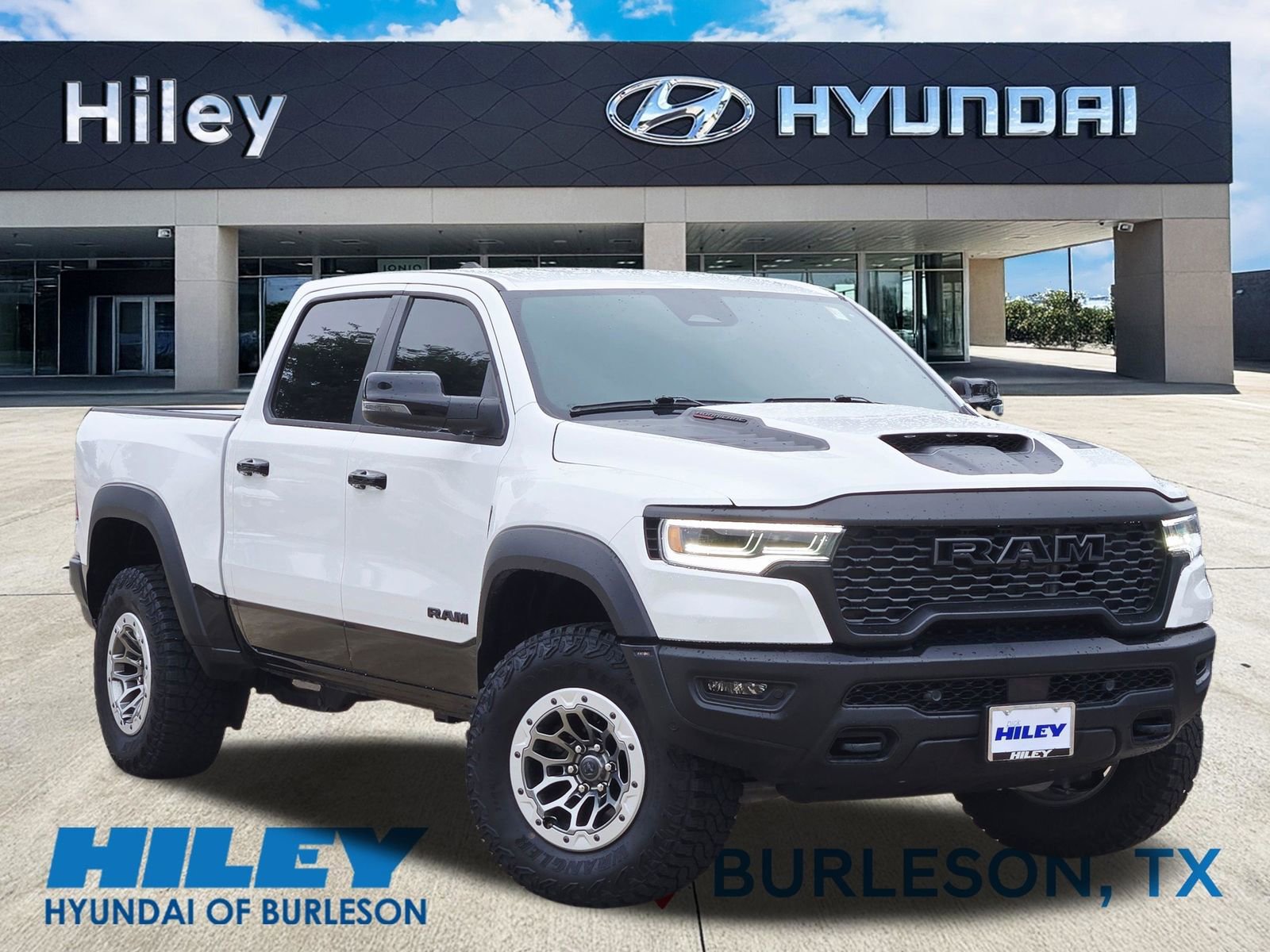 Used 2025 RAM 1500 RHO AWD/4WD video 2