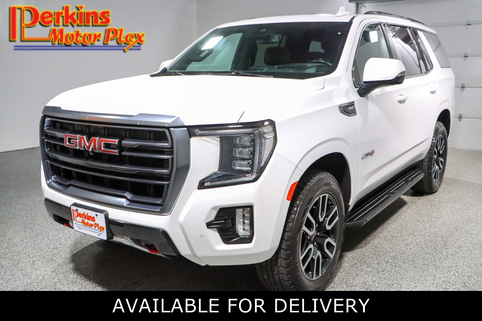Used 2021 GMC Yukon AT4 w/ Technology Package AWD/4WD image 1