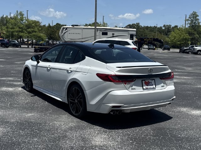 Used 2025 Toyota Camry XSE FWD image 9