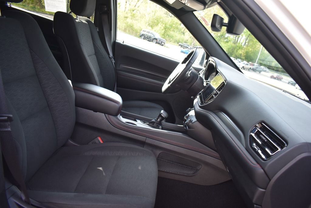 Used 2025 Dodge Durango GT AWD/4WD image 15