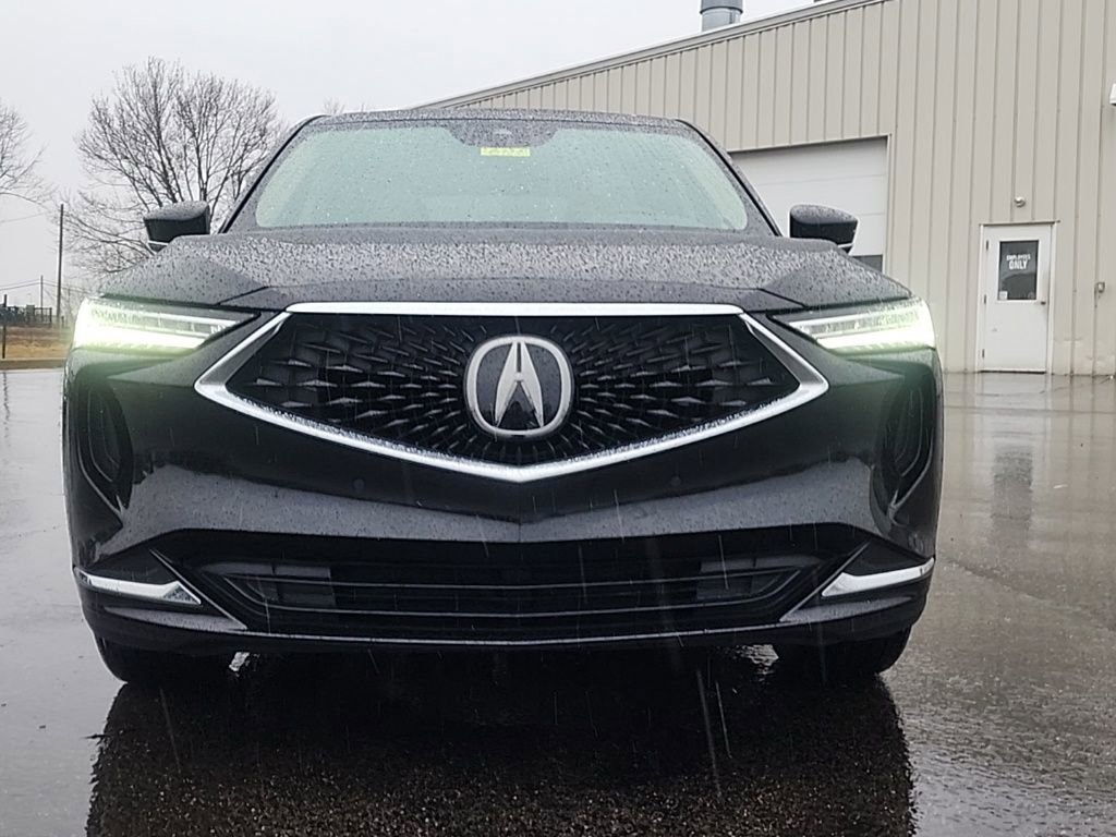Used 2024 Acura MDX SH-AWD w/ Technology Package image 2