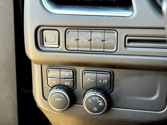 Used 2021 Chevrolet Suburban LT image 14