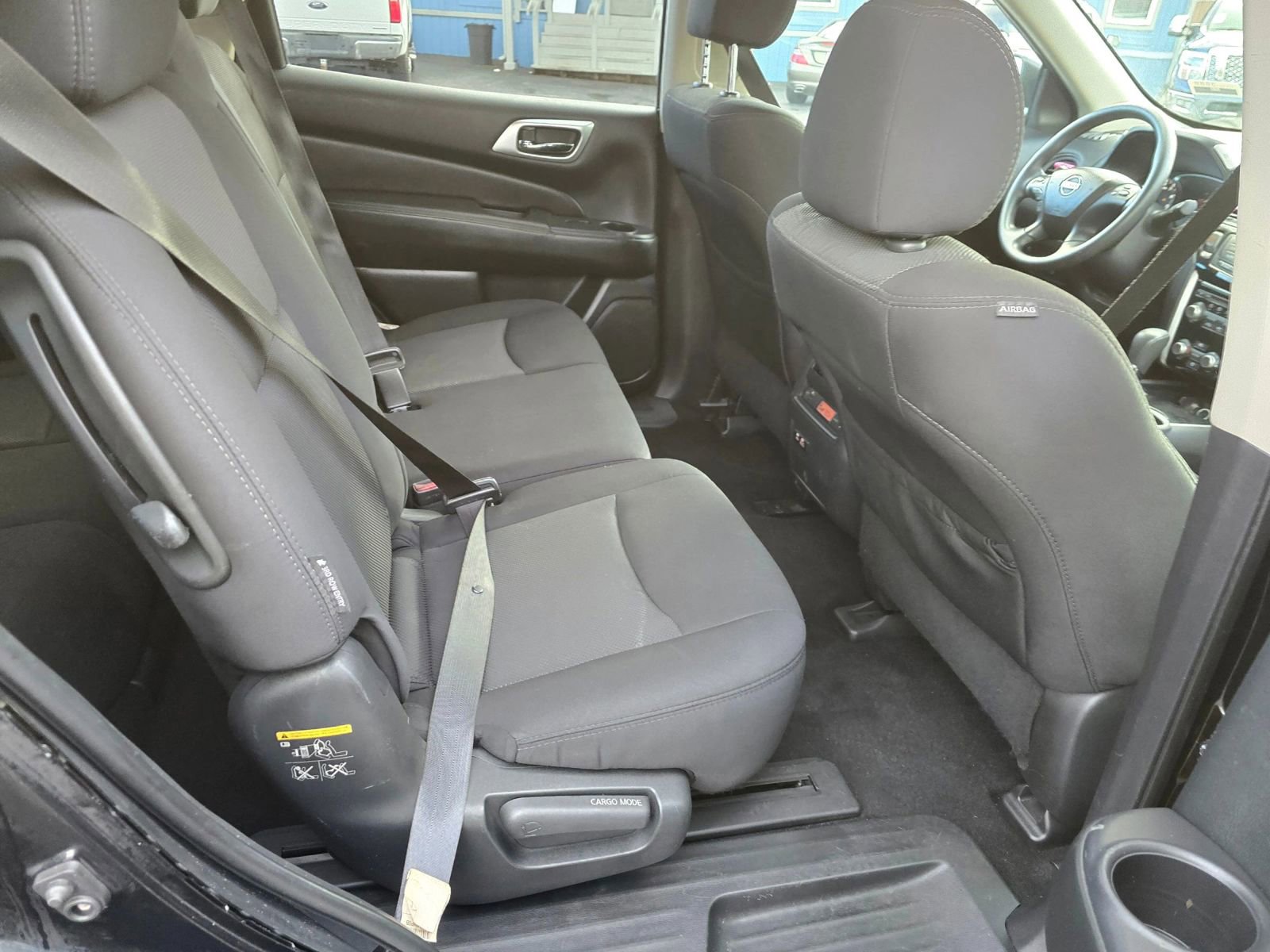 Used 2019 Nissan Pathfinder S image 12