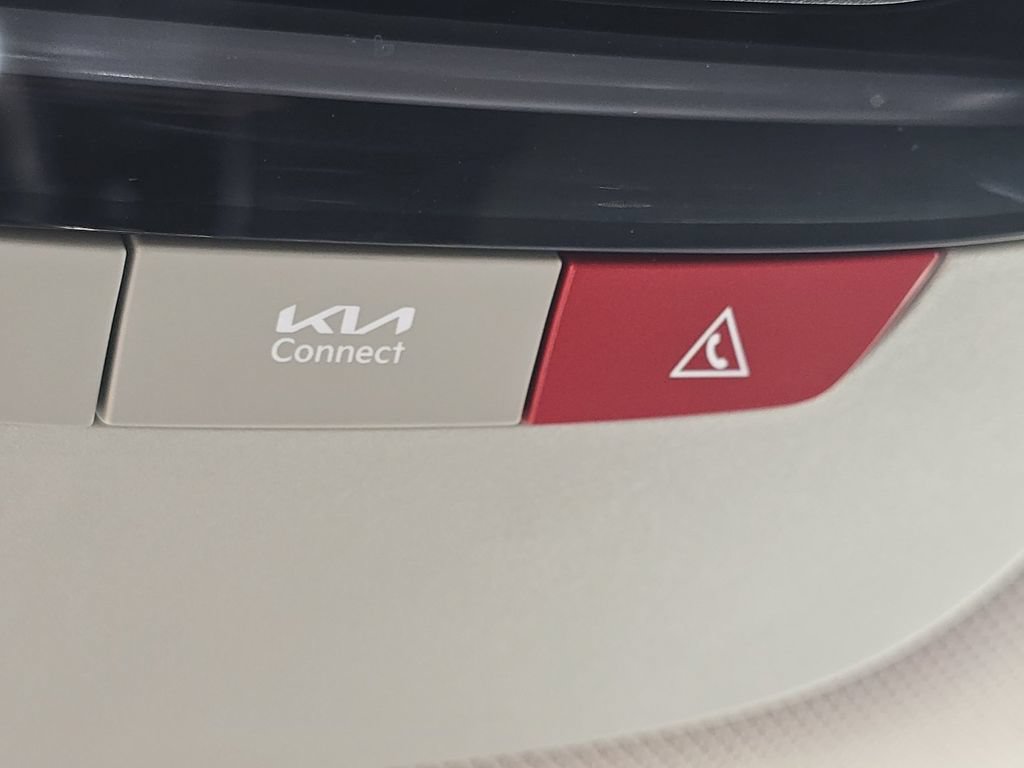 Used 2023 Kia Sorento S w/ Panoramic Sunroof Package FWD image 8