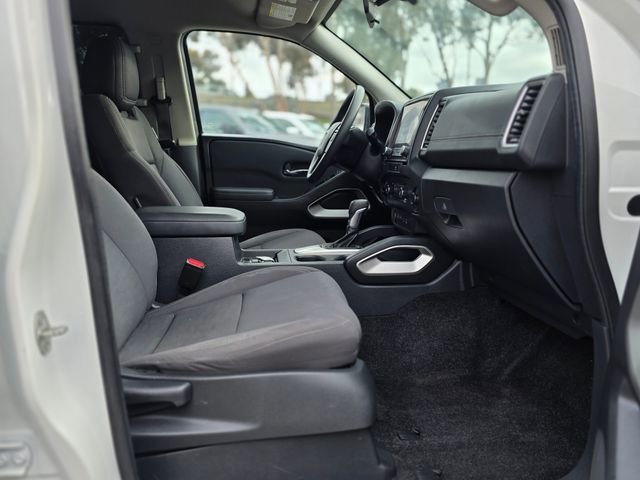 Used 2022 Nissan Frontier SV AWD/4WD image 10