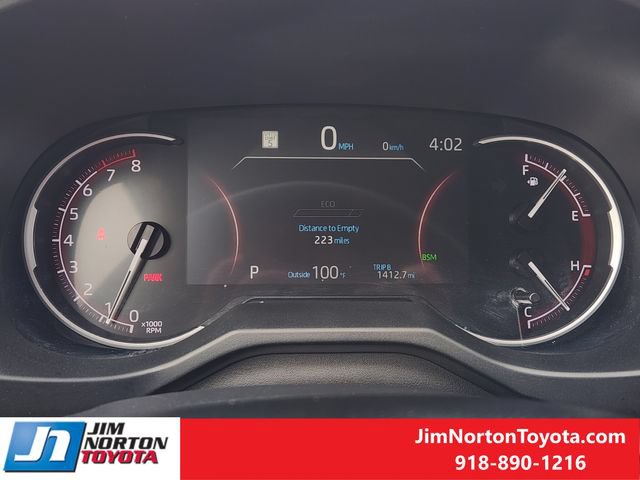 Used 2025 Toyota RAV4 XLE AWD/4WD image 16