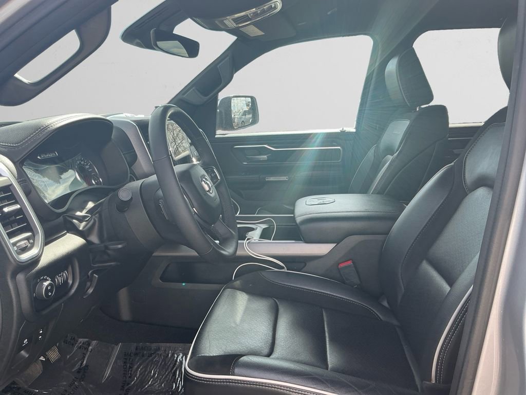 Used 2025 RAM 1500 Laramie image 9