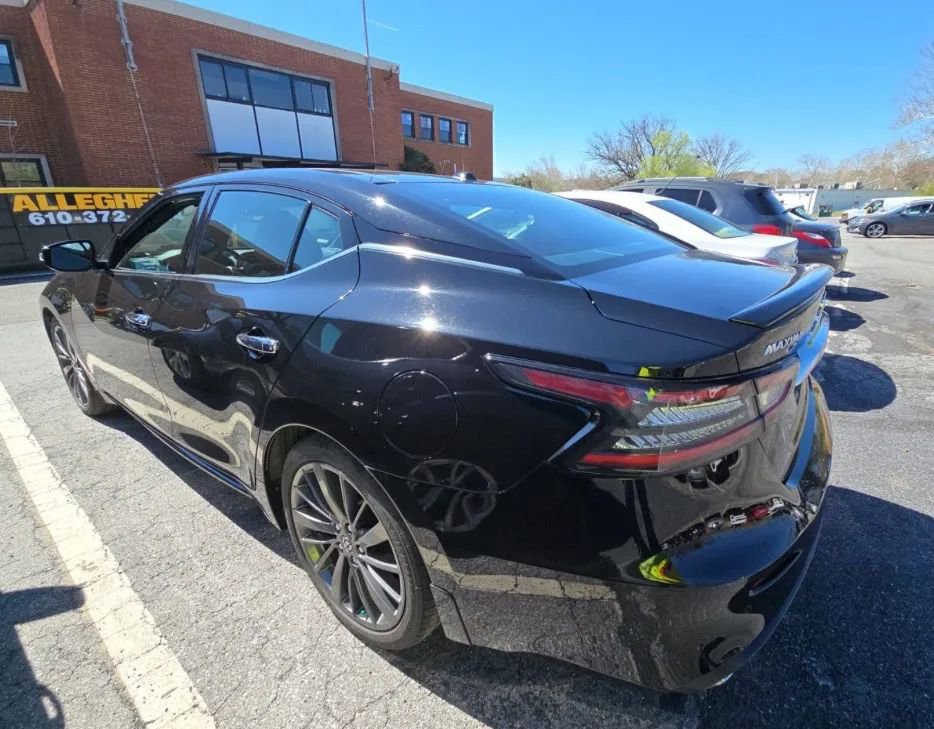 Used 2019 Nissan Maxima Platinum w/ Reserve Package FWD image 3