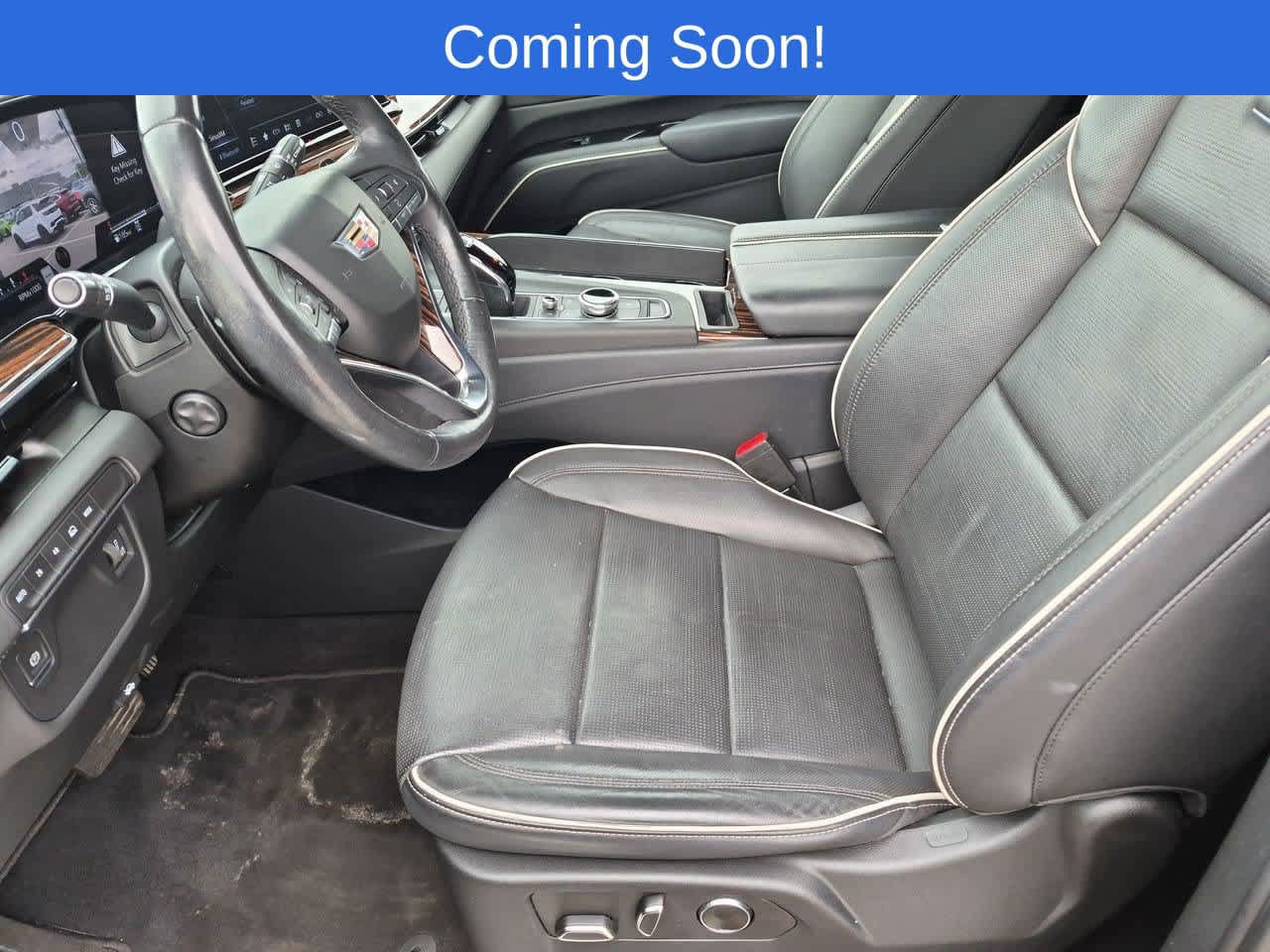 Used 2023 Cadillac Escalade Premium Luxury AWD/4WD image 16