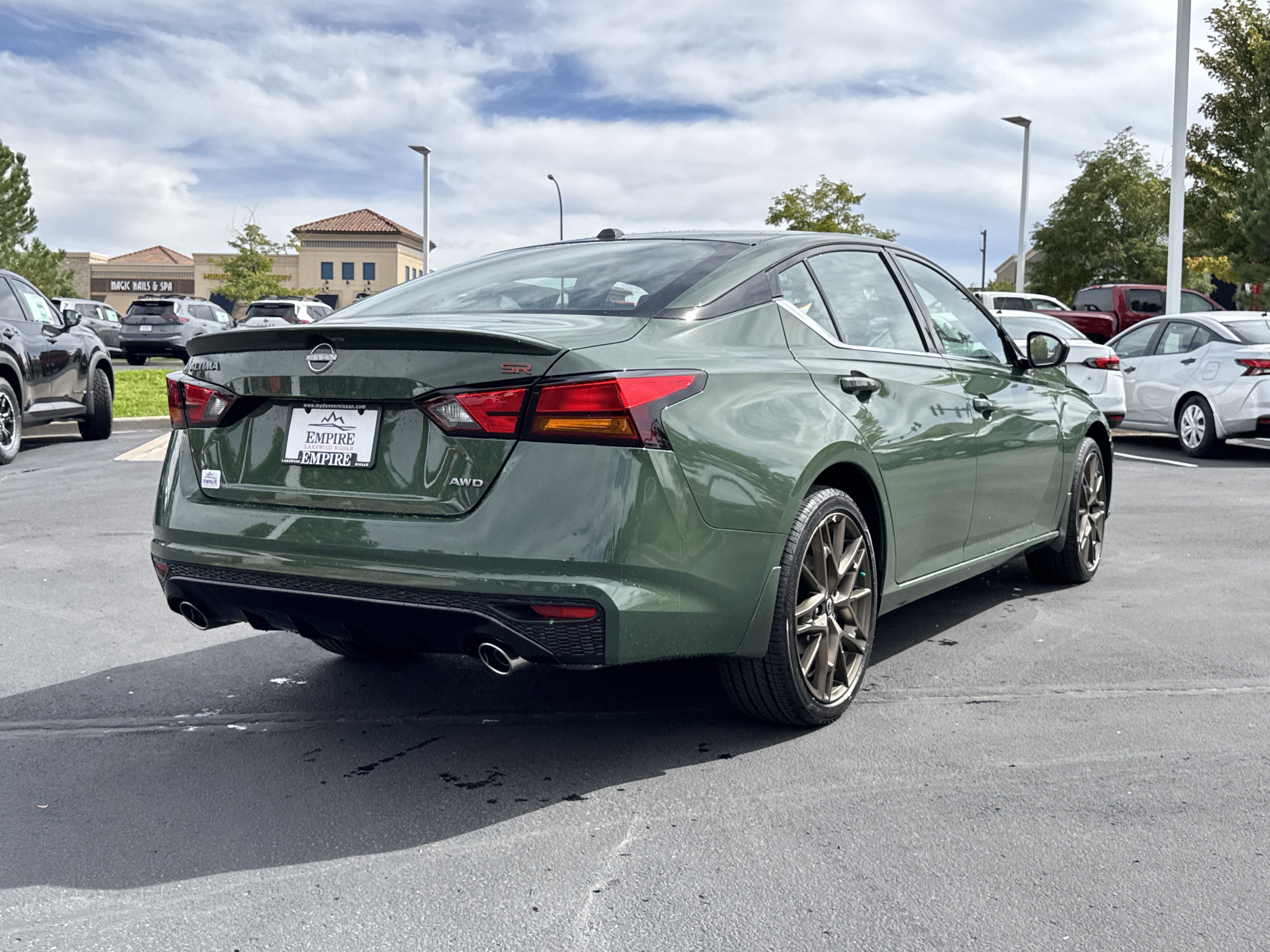 New 2025 Nissan Altima 2.5 SR AWD/4WD image 3
