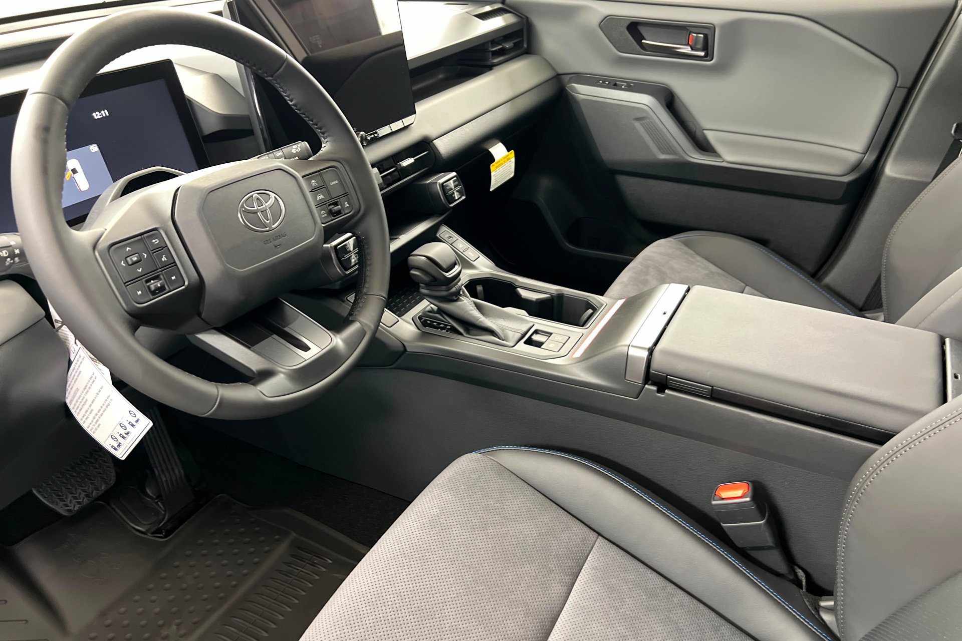 New 2026 Toyota RAV4 XSE AWD/4WD image 15