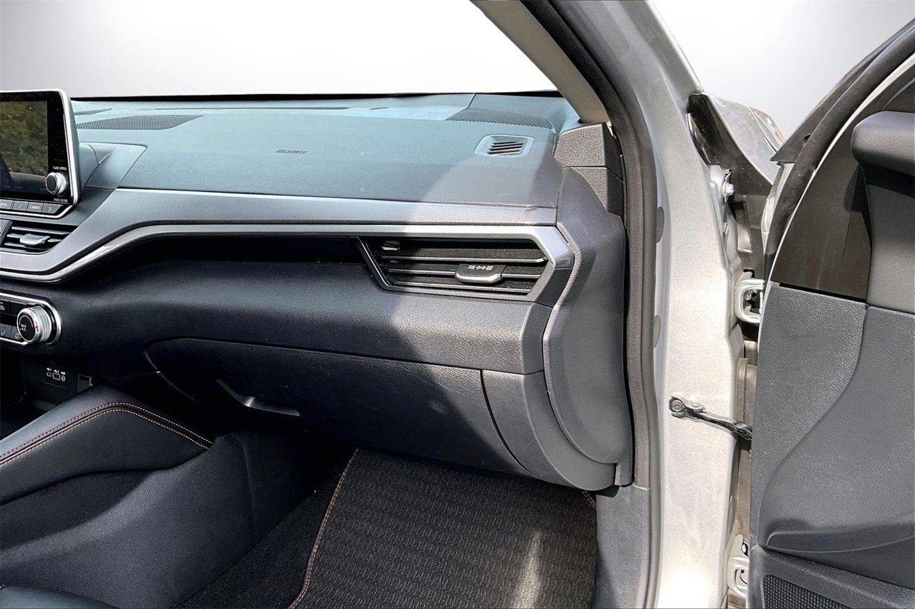 Used 2024 Nissan Altima 2.5 SR image 19