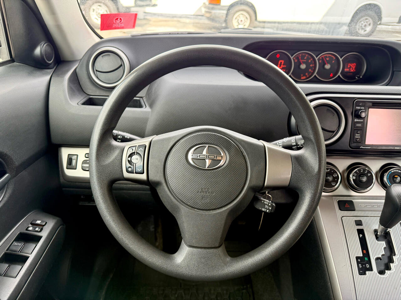 Used 2015 Scion xB 5-Door Wagon 4-Spd AT image 29