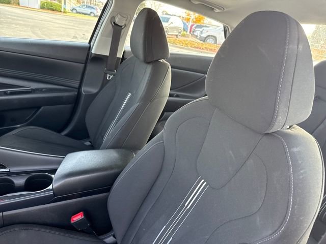 Used 2021 Hyundai Elantra SEL w/ Convenience + Premium Package image 12