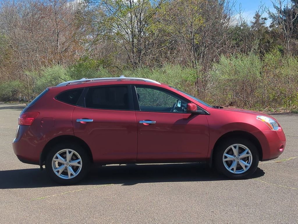 Used 2010 Nissan Rogue SL w/ Moonroof Pkg image 3
