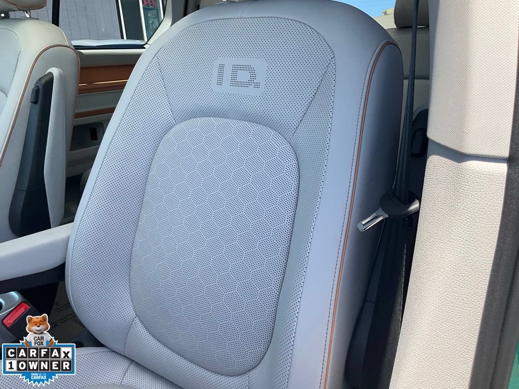 Used 2025 Volkswagen ID. Buzz 1st Edition AWD/4WD image 16