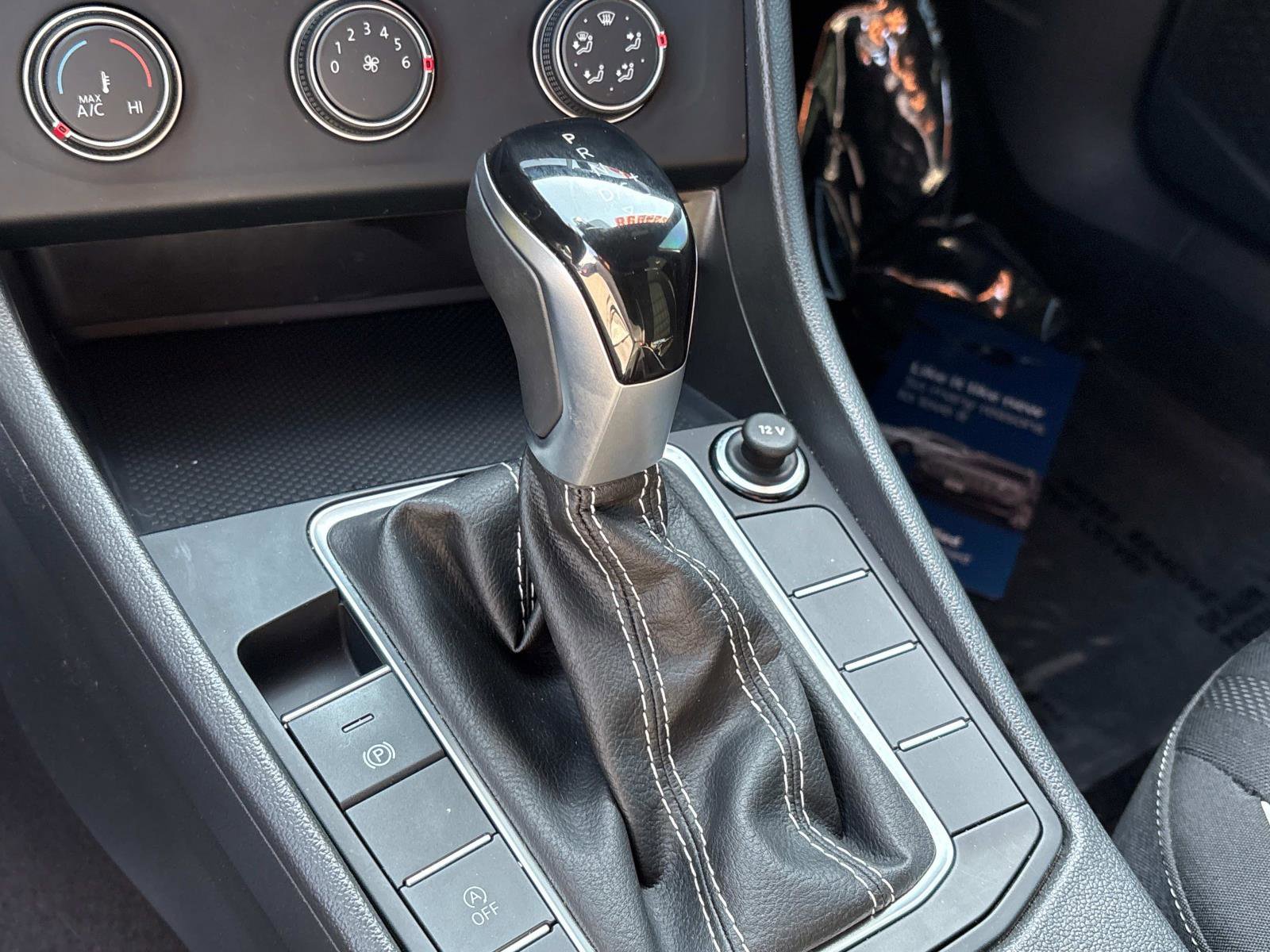 Certified 2024 Volkswagen Jetta Sport image 23