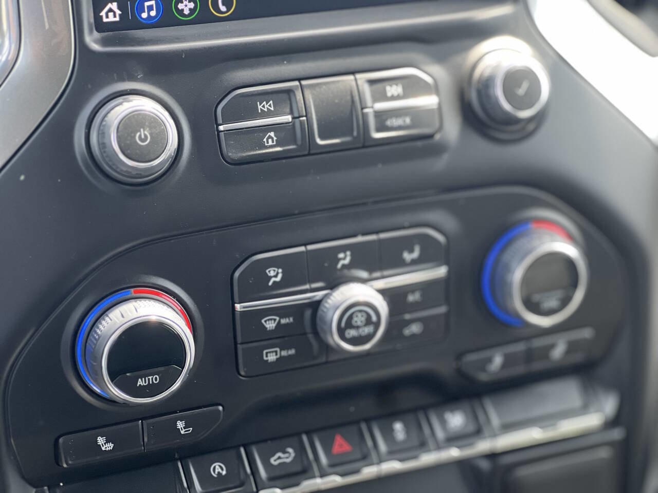 Used 2022 Chevrolet Silverado 1500 LT image 37