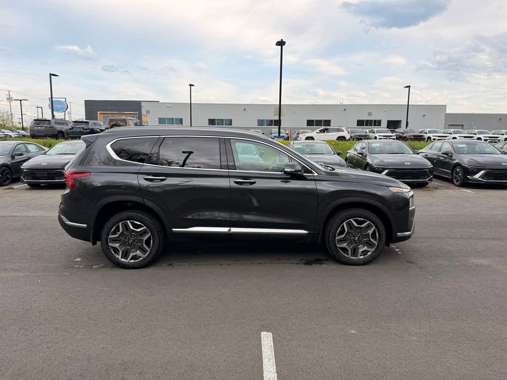 Used 2023 Hyundai Santa Fe SEL Premium w/ Cargo Package AWD/4WD image 2