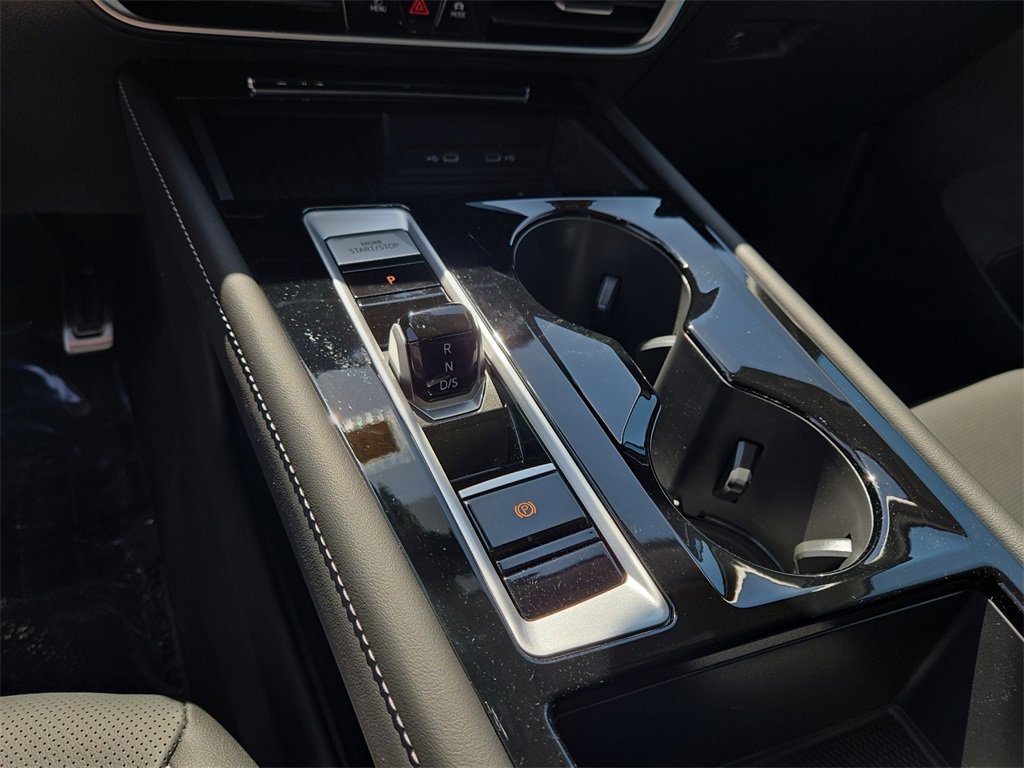 New 2025 Volkswagen Atlas SEL Premium R-Line image 24