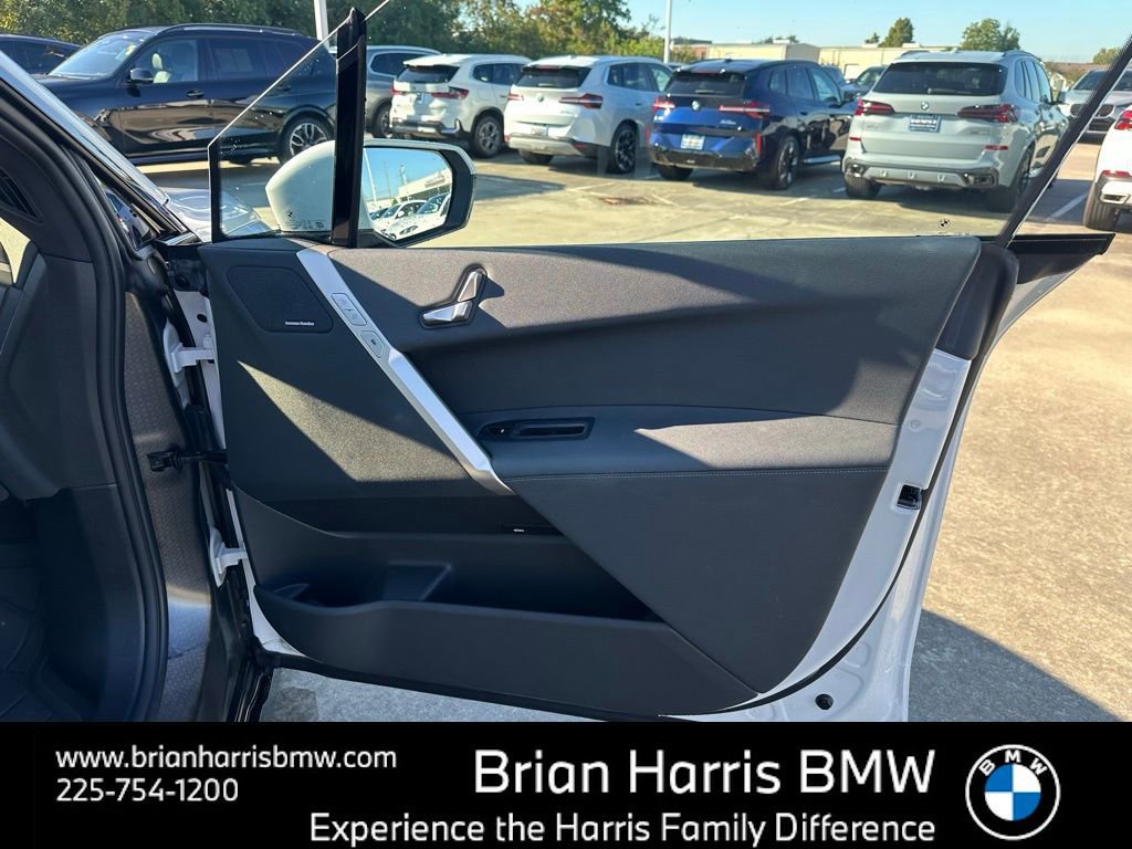 Certified 2025 BMW iX xDrive50 w/ Sport Package image 30