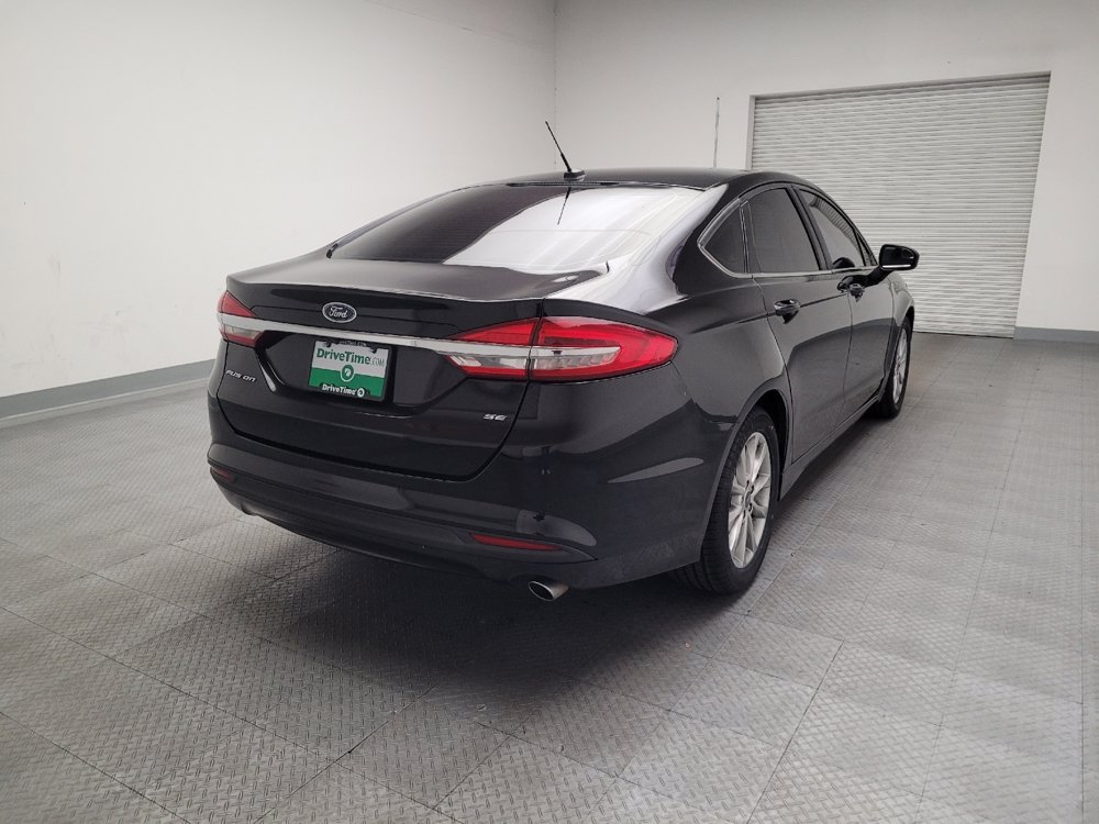 Used 2017 Ford Fusion SE w/ Fusion SE Technology Package FWD image 7
