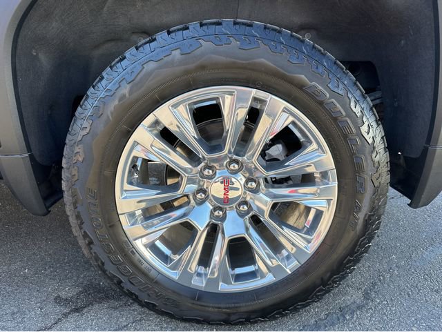 Certified 2025 GMC Sierra 1500 Denali image 4