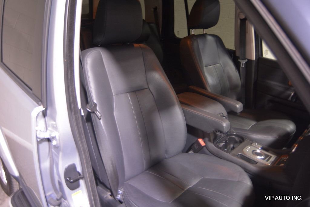 Used 2016 Land Rover LR4 4WD 4dr image 14