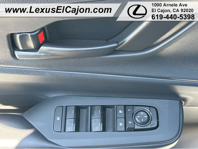 Used 2024 Toyota Prius Prime FWD image 26