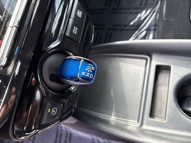 Used 2022 Toyota Prius L Eco image 24