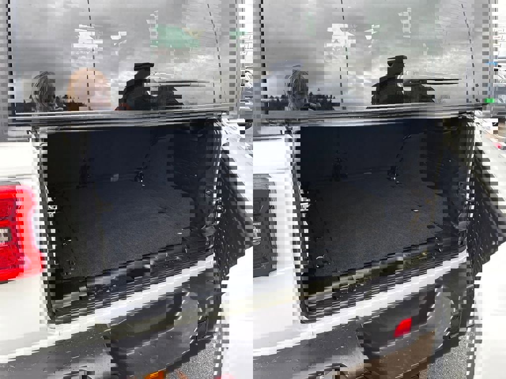 Used 2024 Jeep Wrangler Unlimited Rubicon image 11