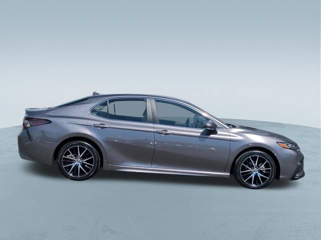Used 2024 Toyota Camry SE FWD image 8