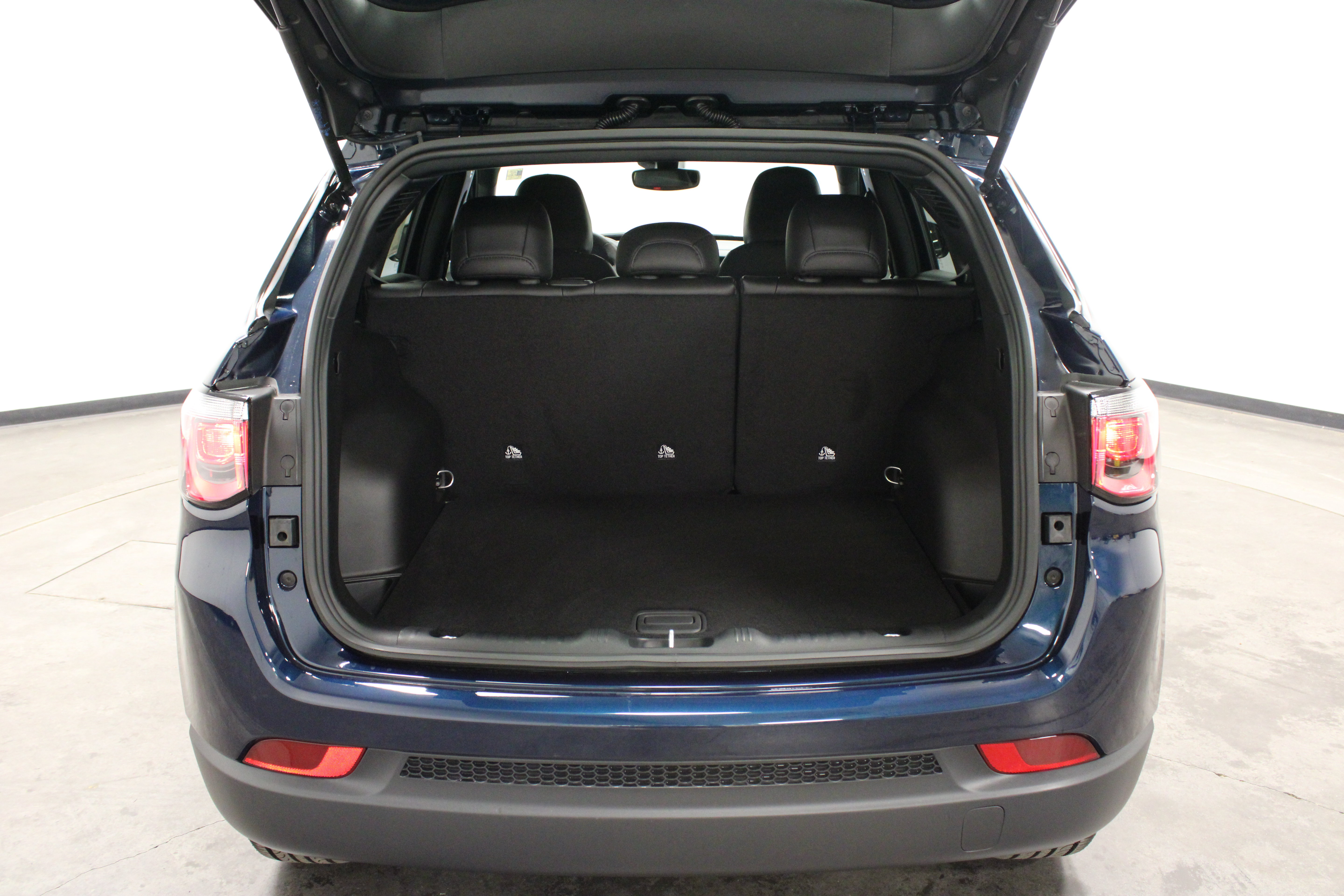 New 2026 Jeep Compass Latitude AWD/4WD image 12