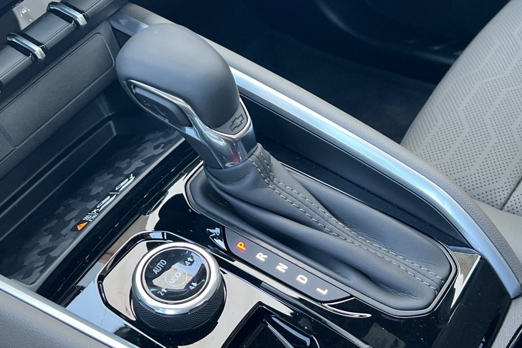 New 2026 Chevrolet Colorado ZR2 w/ Technology Package image 18