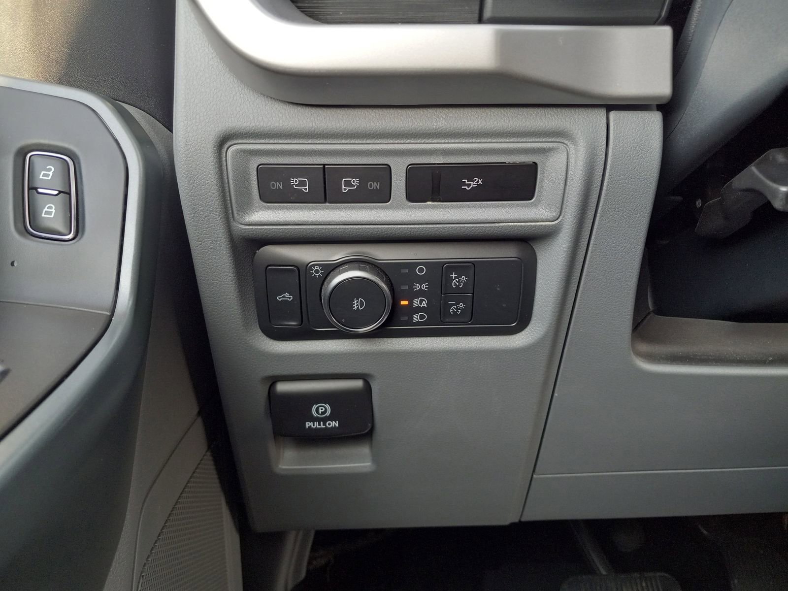 Used 2022 Ford F150 XLT w/ Equipment Group 302A High image 26