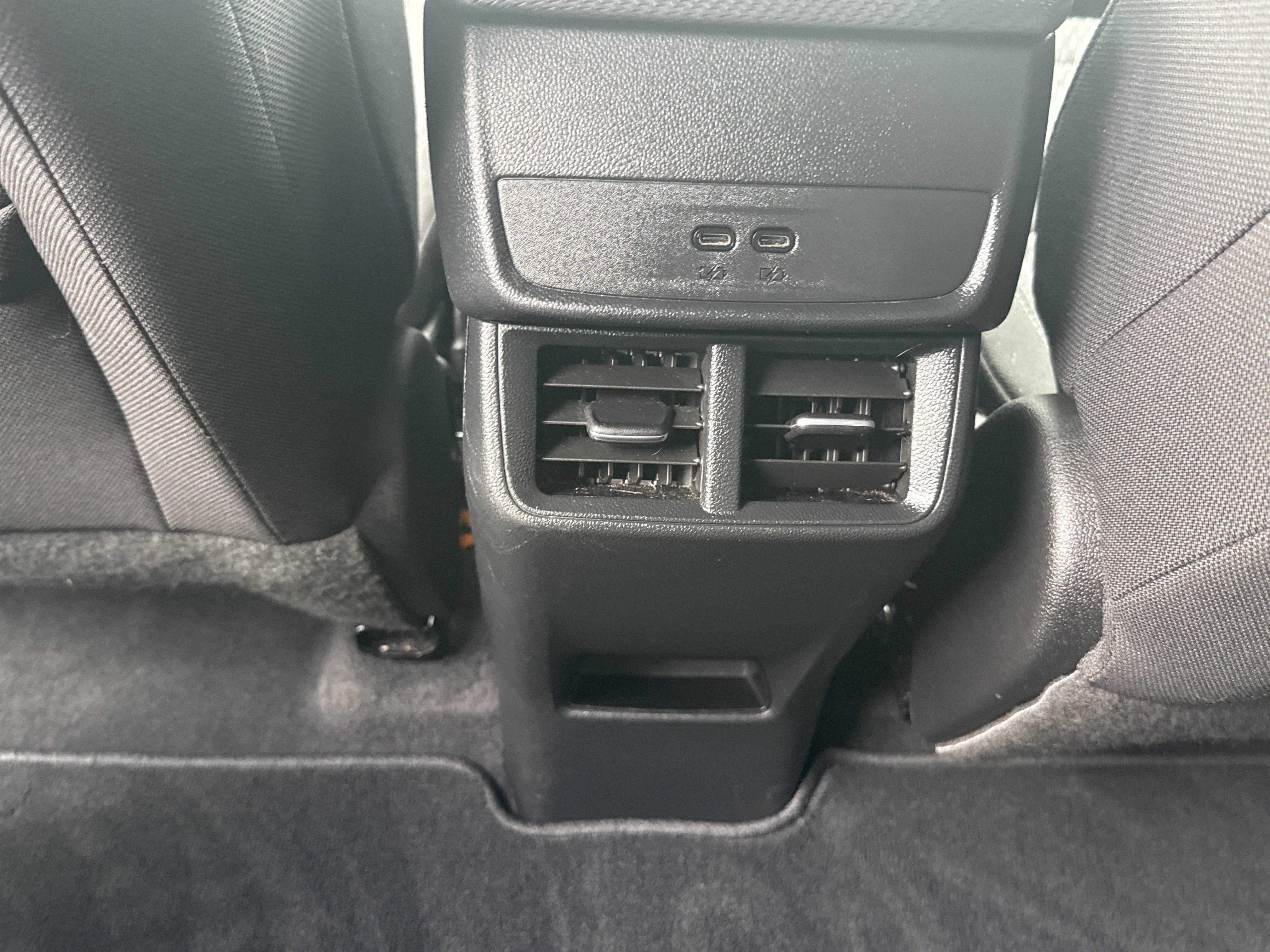 Used 2026 Chevrolet Equinox LT AWD/4WD image 14