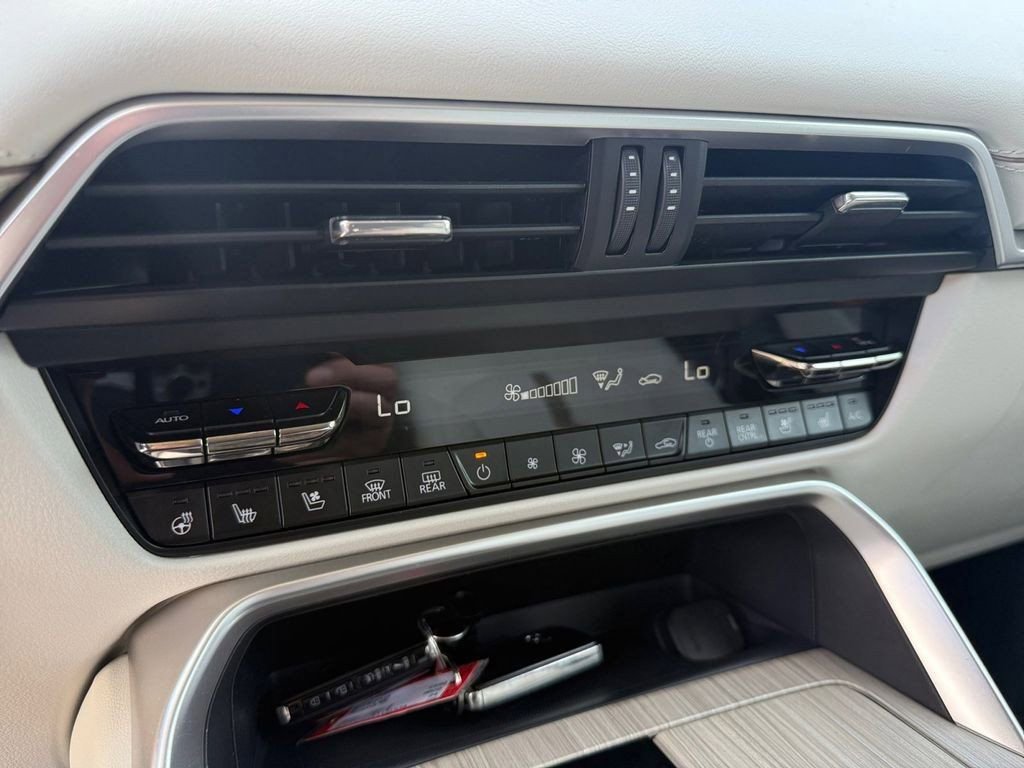 Used 2024 MAZDA CX-90 Plug-In Hybrid w/ Premium Plus image 21